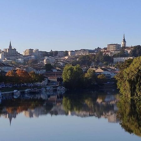 Апартаменти Le Petit Voyageur Ангулем Екстер'єр фото